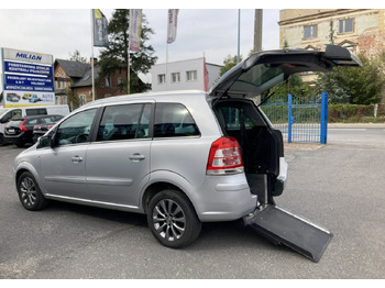 Autó OPEL