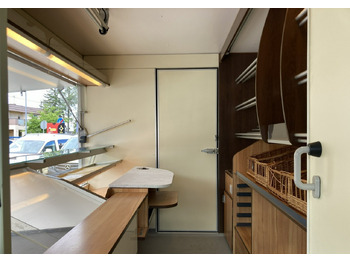 Büféautó Renault Master Autosklep sklep bar Gastronomiczny Food Truck Foodtruck Borco 2012: 5 kép.
