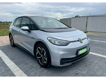 Autó VOLKSWAGEN