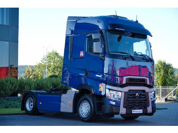 Nyergesvontató RENAULT T 520