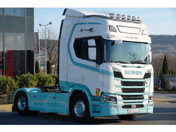 Nyergesvontató SCANIA R 450