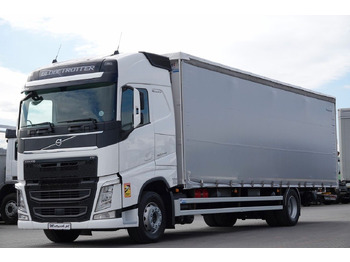 Ponyvás teherautó VOLVO FH 500
