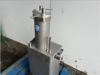 Élelmiszer-feldolgozó gép Ramon SC13 Sausage filler: 4 kép. Élelmiszer-feldolgozó gép Ramon SC13 Sausage filler: 4 kép.