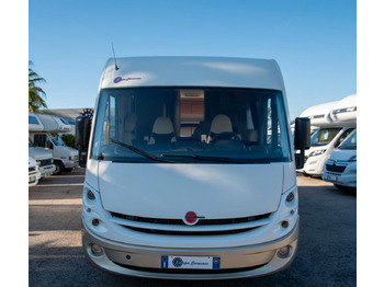 Integrált lakóautó BÜRSTNER