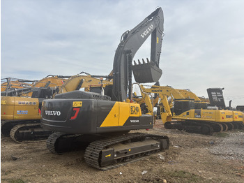 Lánctalpas kotró Volvo EC 240: 2 kép.