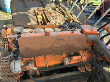 Motor - Építőipari gépek Deutz F6L912 ENGINE: 2 kép.