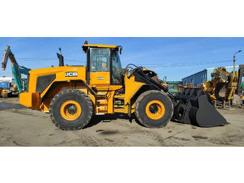 Gumikerekes homlokrakodó JCB 457 HT: 4 kép.