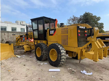 Gréder CATERPILLAR 140H