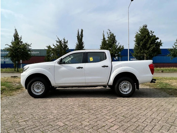 Új Pickup, Duplakabinos kisteherautó Nissan Navara 4x4 - 22 UNITS - 2.5 D Double Cab - XE - EURO 2 - NEW!! READY FOR WORK!!!: 2 kép.