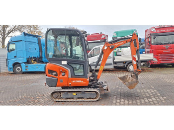 Minikotró Kubota KX018-4: 2 kép. Minikotró Kubota KX018-4: 2 kép.