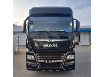 Cserefelépítményes teherautó MAN 26.500 XXK BDF Vollausst.: 2 kép. Cserefelépítményes teherautó MAN 26.500 XXK BDF Vollausst.: 2 kép.