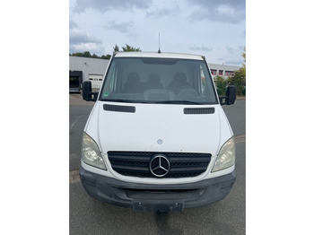 Platós kisteherautó Mercedes-Benz Sprinter 316: 4 kép.