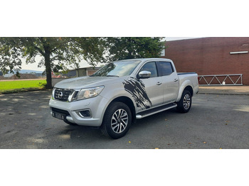Autó NISSAN Navara