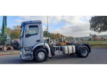 Nyergesvontató Mercedes-Benz Actros 1832LS E6: 2 kép.