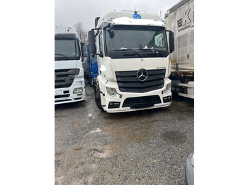 Nyergesvontató MERCEDES-BENZ Actros 1842