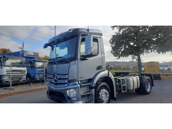 Nyergesvontató MERCEDES-BENZ Actros 1832