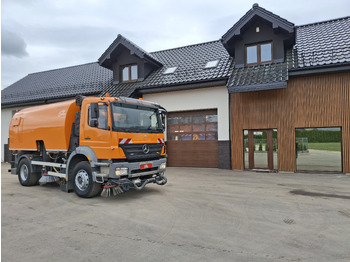 Utcaseprő gép BUCHER