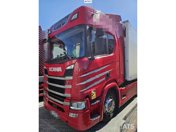 Nyergesvontató SCANIA R 500