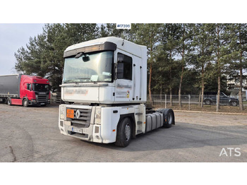 Nyergesvontató RENAULT Magnum 480