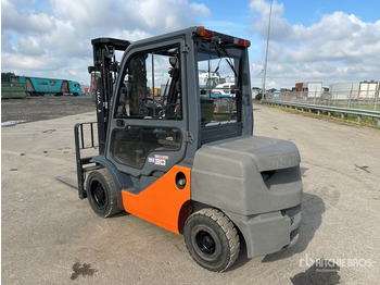 Dízel targonca TOYOTA FDF 30