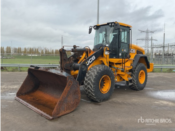 Gumikerekes homlokrakodó JCB 427