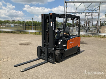 Elektromos targonca DOOSAN