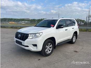 Terepjáró/ SUV TOYOTA Land Cruiser
