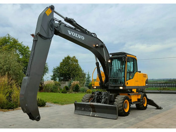 Gumikerekes kotró VOLVO EW180