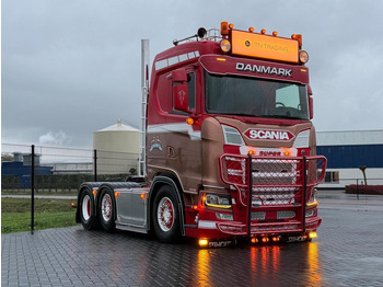 Nyergesvontató SCANIA S 500
