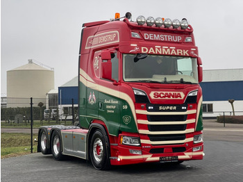 Nyergesvontató SCANIA S 650