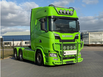 Nyergesvontató SCANIA S 730