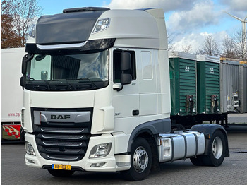 Nyergesvontató DAF XF 450