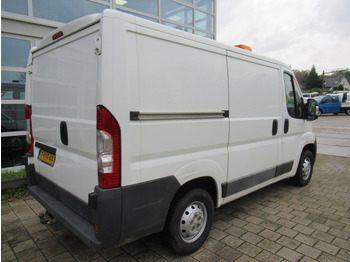 Kis furgon Peugeot Boxer 330 3.0 HDI 116KW L1H1 P+: 3 kép. Kis furgon Peugeot Boxer 330 3.0 HDI 116KW L1H1 P+: 3 kép.