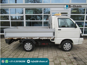 Platós kisteherautó PIAGGIO