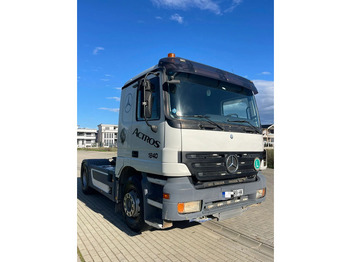 Nyergesvontató MERCEDES-BENZ Actros 1840