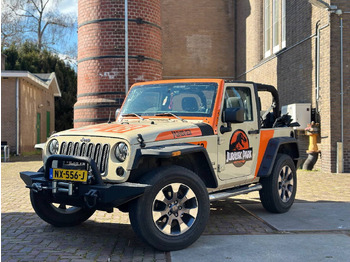 Autó JEEP