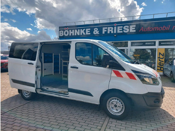 Kisbusz FORD Transit