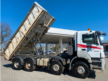 Billenőplatós teherautó MERCEDES-BENZ Axor 3243