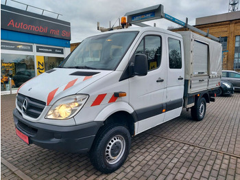 Ponyvás kisteherautó, Duplakabinos kisteherautó Mercedes-Benz Sprinter II DoKa 316 CDI 4X4 Pritsche 6 Sitze Mercedes-Benz Sprinter II DoKa 316 CDI 4X4 Pritsche 6 Sitze: 5 kép.