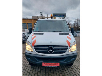 Ponyvás kisteherautó, Duplakabinos kisteherautó Mercedes-Benz Sprinter II DoKa 316 CDI 4X4 Pritsche 6 Sitze Mercedes-Benz Sprinter II DoKa 316 CDI 4X4 Pritsche 6 Sitze: 4 kép.