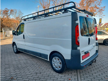 Kisbusz Opel Vivaro Kasten Kombi L2H1 2,9t Klima: 4 kép. Kisbusz Opel Vivaro Kasten Kombi L2H1 2,9t Klima: 4 kép.