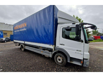Ponyvás teherautó MERCEDES-BENZ Atego
