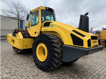Talajtömörítő BOMAG