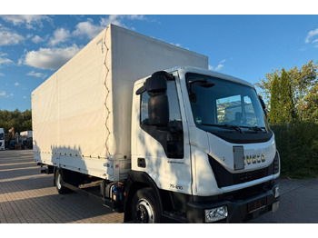 Ponyvás teherautó IVECO