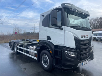 Horgos rakodó teherautó IVECO X-WAY