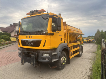 Hóeltakarító gép MAN TGM 18.250