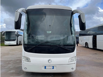 Távolsági busz Irisbus 397E.12: 2 kép. Távolsági busz Irisbus 397E.12: 2 kép.