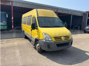 Iskolabusz IVECO Daily