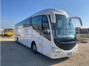 Távolsági busz SCANIA Irizar
