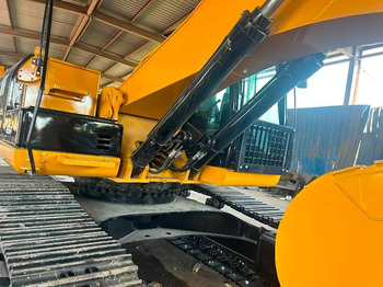 Lánctalpas kotró CAT 329 D: 5 kép.